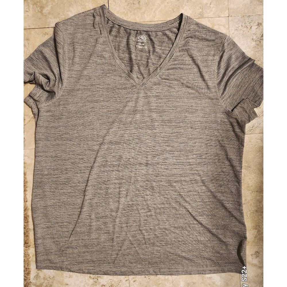 A27  Athletic Works t shirt